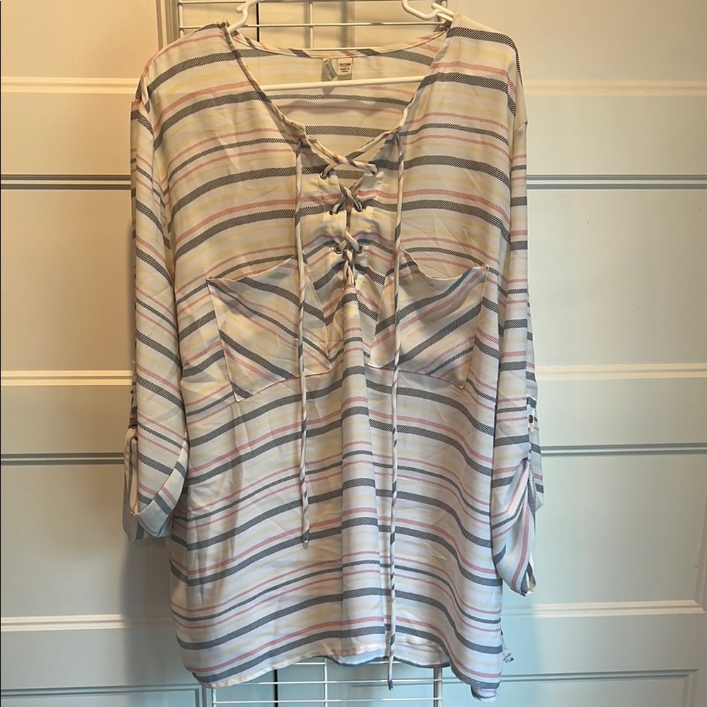 Cato White and Gray Tie Front Blouse